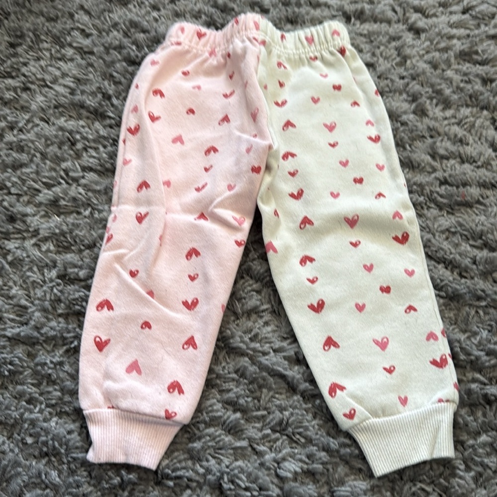 Bluey Two-Tone Valentines Day Heart Sweatsuit Outfit - Picture 9 of 10